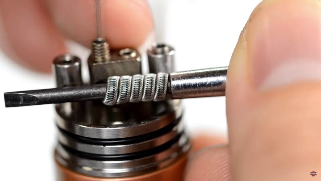 Use electronic cigarette wires to last a long time.